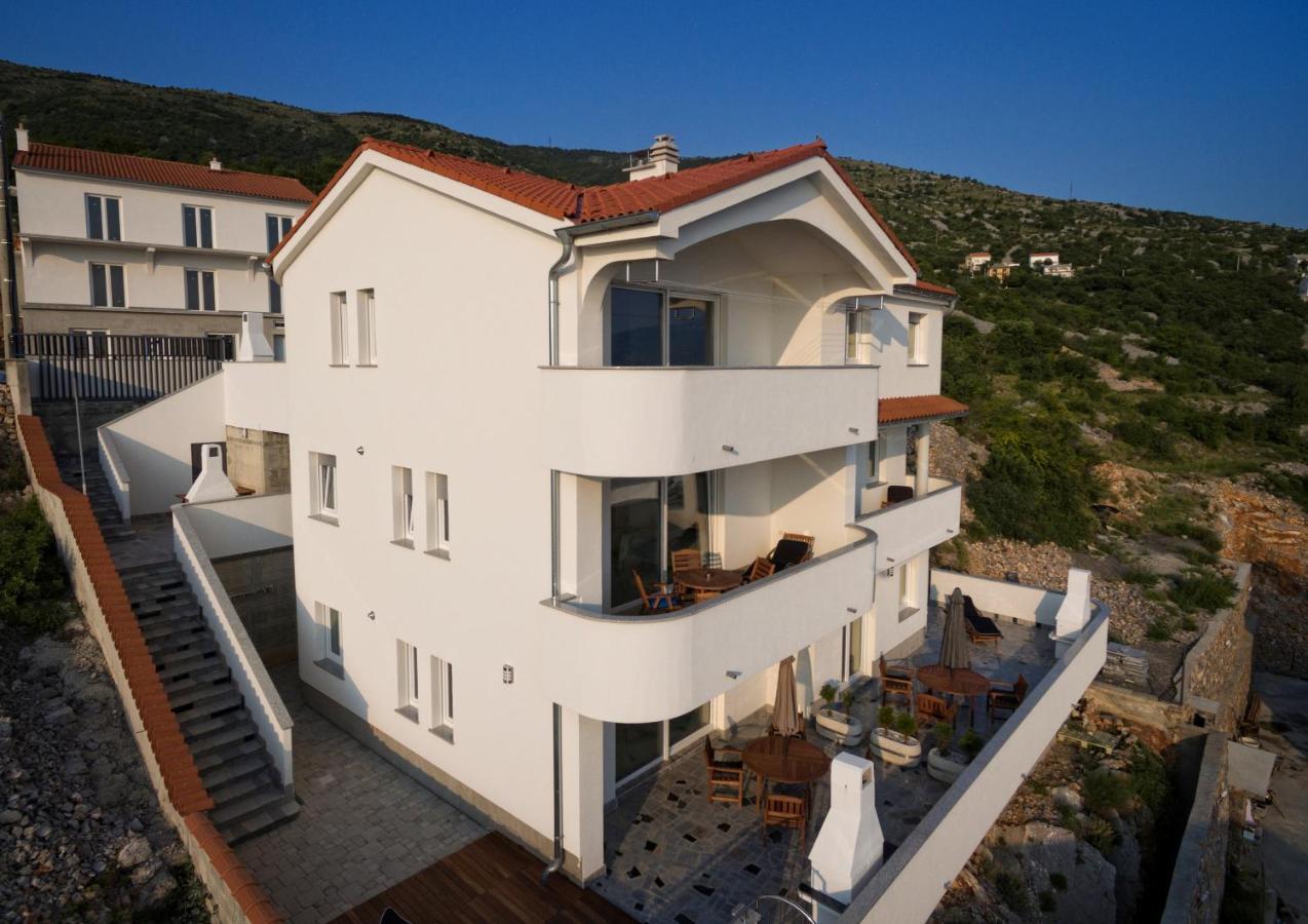 Apartments Maris Senj 2 エクステリア 写真